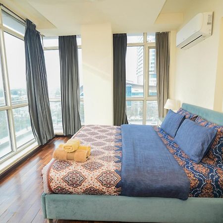 Cozy 2-Bedroom Apartment With King Beds, Balcony & Stunning Views At Elysium 이슬라마바드 외부 사진